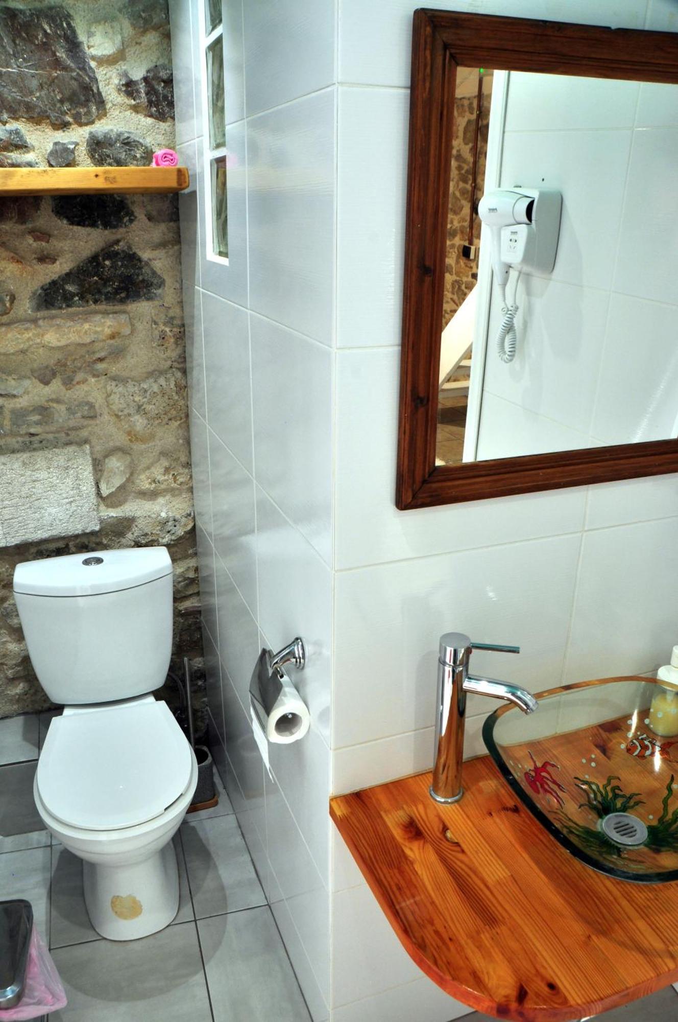 Limni Stone Apartments Luaran gambar